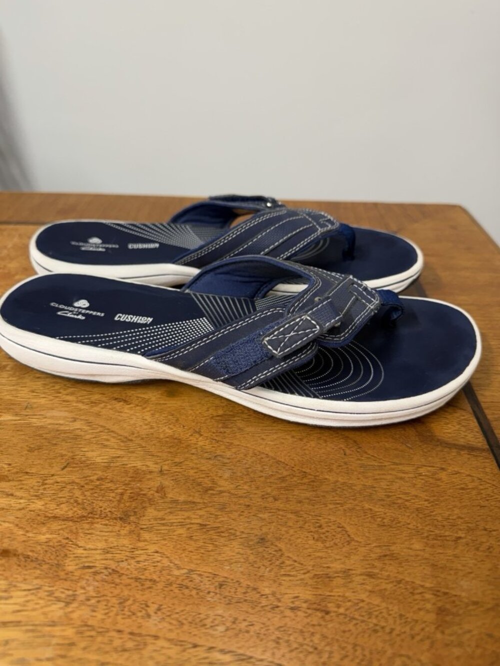 Clarks Breeze Sea Sandal Flip Flops US Size 8M Navy Blue Slip On 4th Of July - Picture 2 of 6